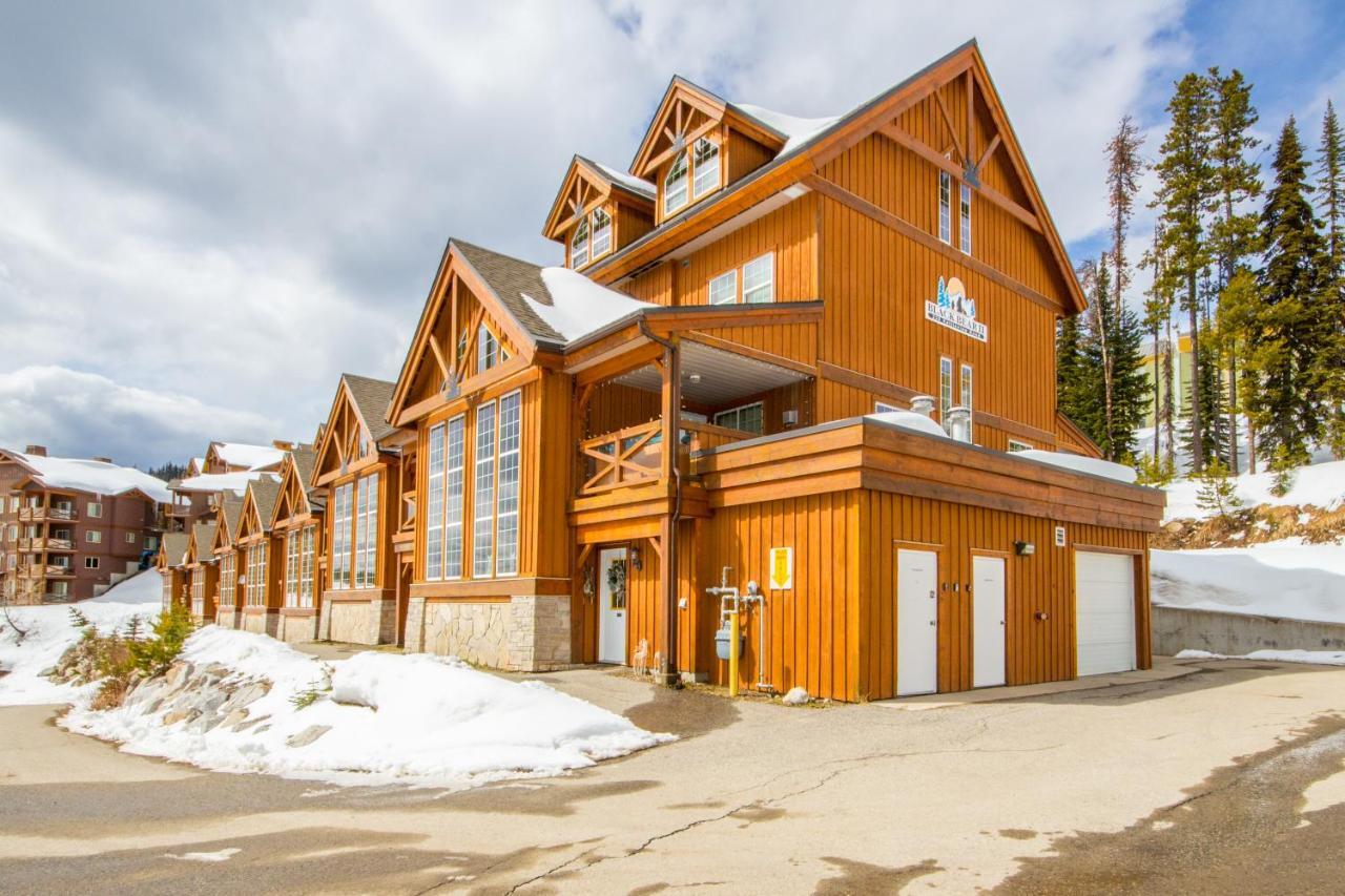 3 Bedroom 3 Bath Ski In Ski Out With Private Hot Tub Big White Ski Resort Luaran gambar